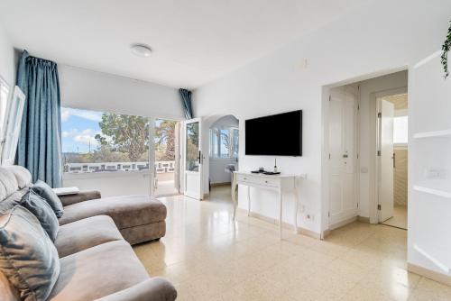 Home2Book Stunning Sea Front Apartment La Garita