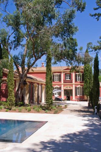 Luxurious villa combining style and lifestyle - Location, gîte - Le Pradet