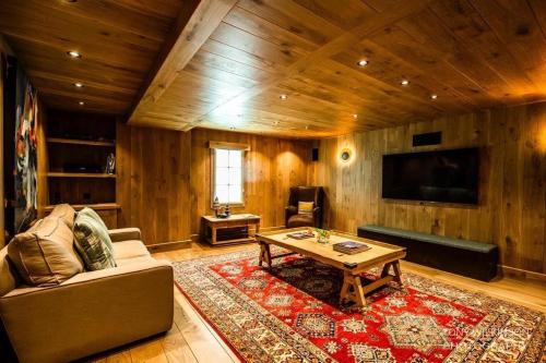 L'Illaz - 4 bedrooms, log fire in Val-d'Isere