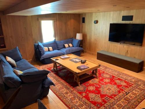 L'Illaz - 4 bedrooms, log fire in Val-d'Isere