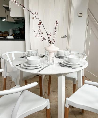 Windsor Mews by Stay Focused SA, Windsor (photo 3)