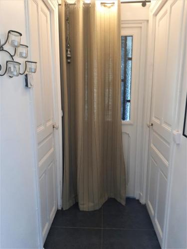 Appartement avec terrasse entre Versailles et Paris in Vaucresson