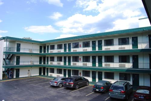 Travelodge by Wyndham Chambersburg