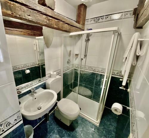 Hotel Bridge - main image