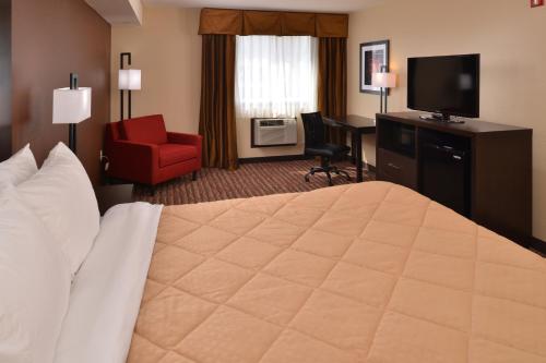 Quality Inn & Suites Tacoma - Seattle