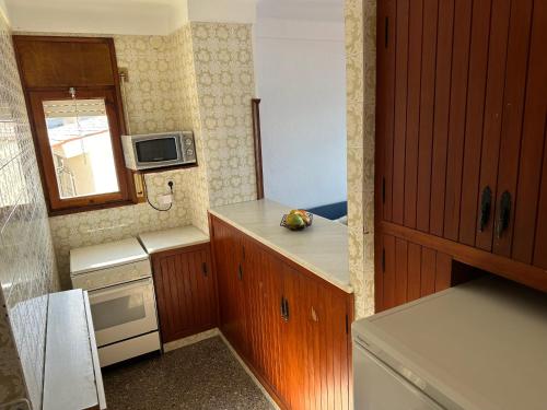 One-Bedroom Apartment image 5
