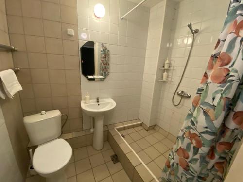 Triple Room image 5