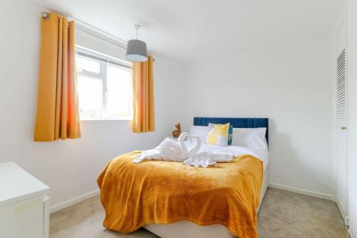 Tiger House Stevenage 5 Bed 4 Bath Group Bookings