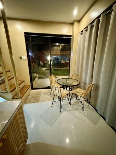 Southseas Beach Resort and Dive Center in Santander