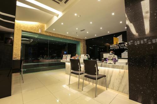 ล็อบบี้, เมอร์คิวรี บูทิก โฮเต็ล (Mercury Boutique Hotel) near น้ำพุพระราชินีวิคเตอร์
