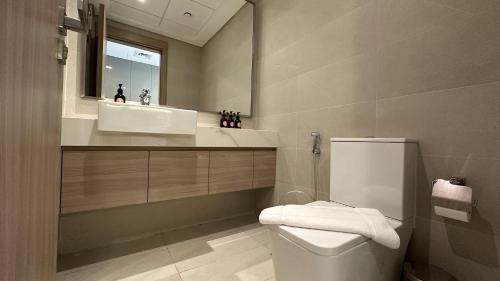 EasyGo - Azizi Riviera 14 Modern Studio - image 11