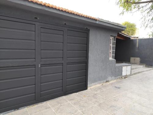 El Sarmiento M & L Mendoza in Las Heras