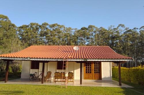 Casa de campo com piscina