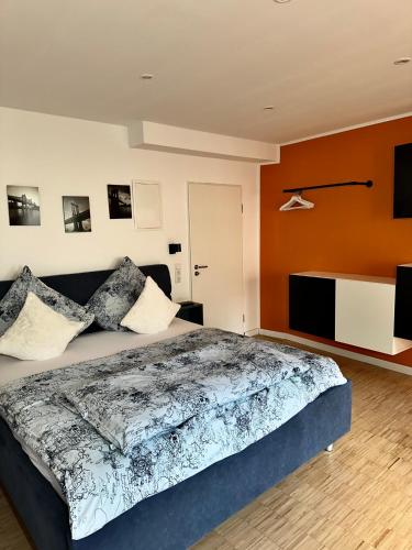 Tondose Apartment - image 9