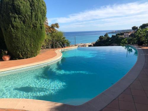 Accommodation in Menton