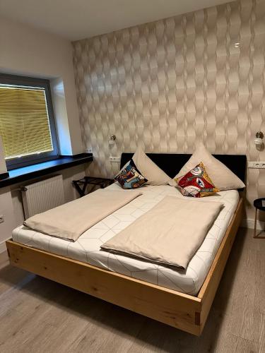 Tondose Apartment - image 8