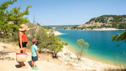 Camping Rives du Lac de Sainte Croix - image 9