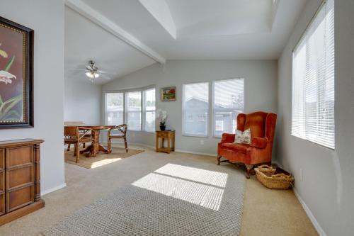Oak View Home - Close to Beaches and Trails! in Oak View, USA