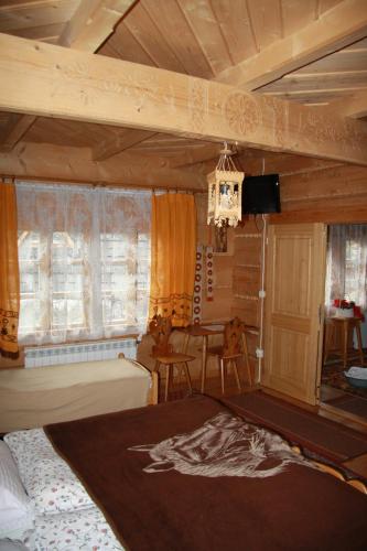 U Nas Pokoje Goscinne in กาเมียนเนียซ