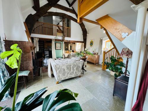 Unique 17c listed Barn in a Shropshire hamlet. in 奧爾布賴頓