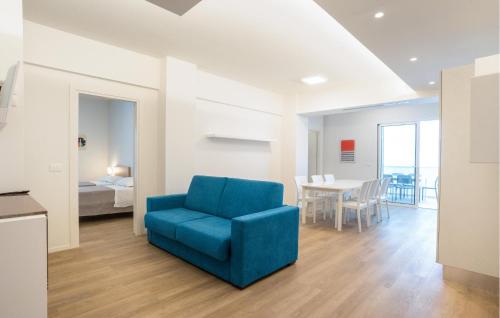  Stunning Apartment In Piento With Outdoor Swimming Pool in Scerne