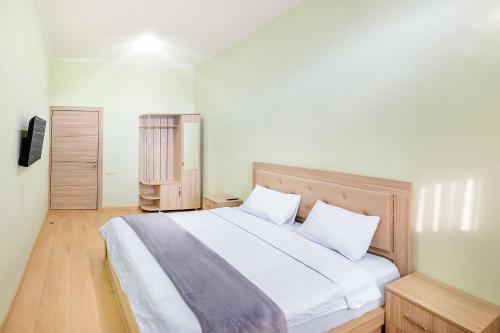 Apart Hotel Georgia Gold Room Type - Deluxe Double Room with Bath