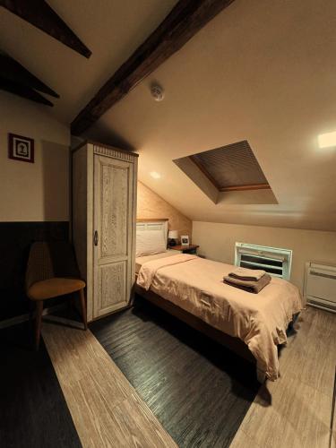 1 twin bed