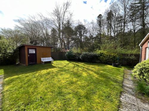 trädgård, 5 Zimmer Ferienhaus Anita mit Sonnengarten für bis zu 6 Personen NR1 (5 Zimmer Ferienhaus Anita mit Sonnengarten fur bis zu 6 Personen NR1) in Sankt Peter-Ording