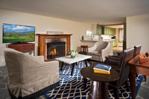 532864284 The Equinox Golf Resort & Spa
