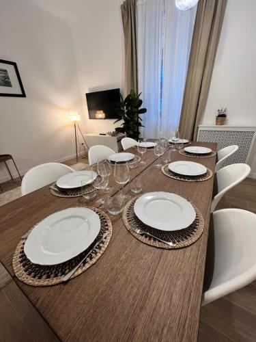 Spacious 3 bedroom apartment, Mediolan (zdjęcie 3)