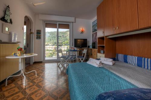 239 - Casa del Sole VISTA MARE Moneglia - 5Minuti a piedi dal Mare - Parcheggio Privato, Moneglia (fotografie 7)