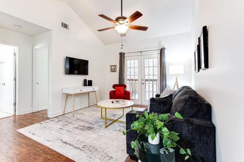 5 Min Drive to Dorm, W/D, Quiet, Kitchen, Wi-fi in Athens, USA