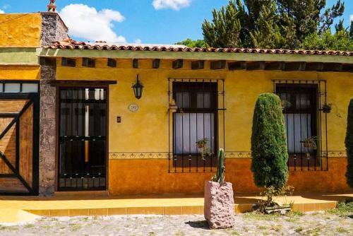 Casa Margarita , La fuente de la luna