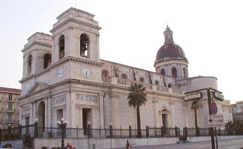 Stanza tripla in affitto Giarre gîte à louer Giarre