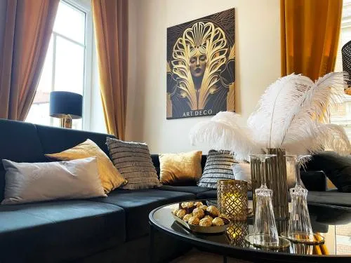Art Deco Design Apartment, 65 Zoll TV, Waschtrockner, beste Lage, am Markt in Gera, Deutschland