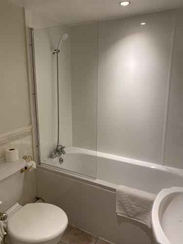 The George Hotel Pangbourne - main image