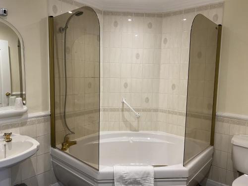The George Hotel Pangbourne - image 8