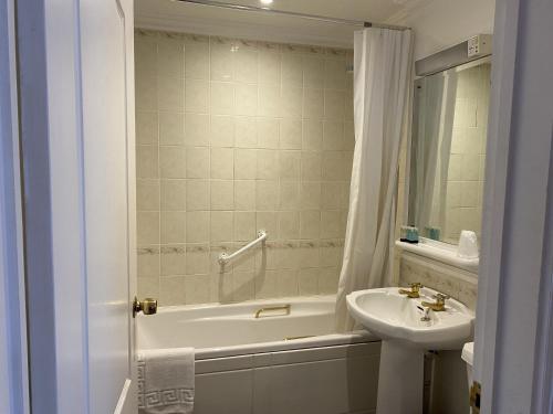 The George Hotel Pangbourne - image 13