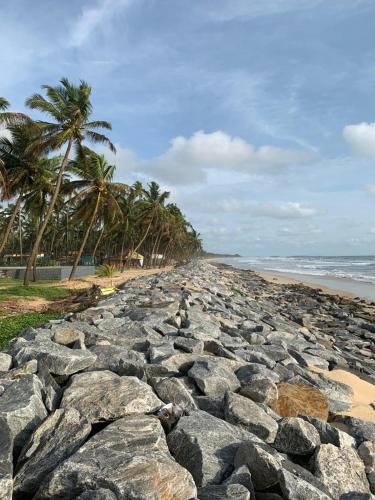 B&B Kalliānpur - DELTA HOSPITALITY - sea faceing rooms with private beach - Bed and Breakfast Kalliānpur