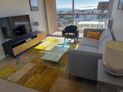 appartement rénové, vue mer et piscine - Location saisonnière - Cagnes-sur-Mer