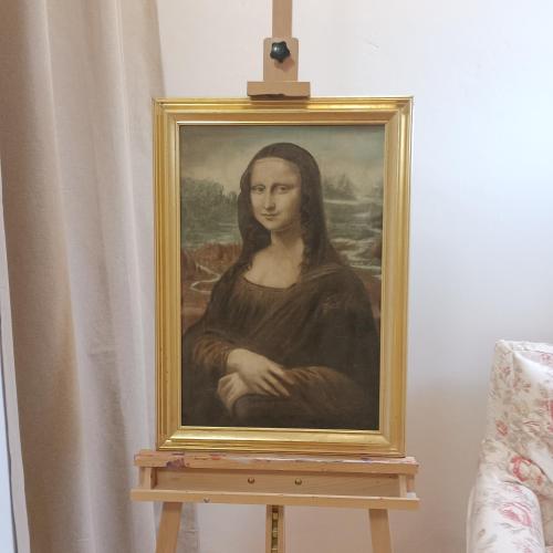 Mona Lisa Apartment