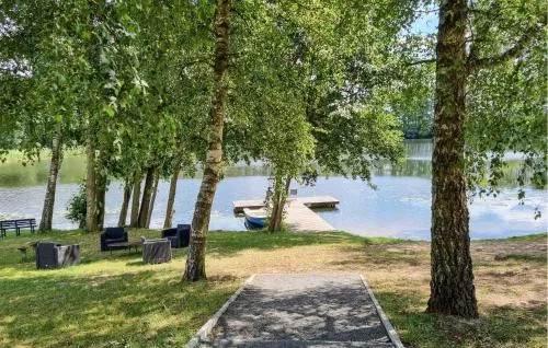 Awesome Apartment In Passow Ot Charlottenho in Zahren, Deutschland