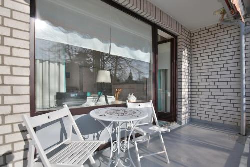 Apartment with Balcony image 4