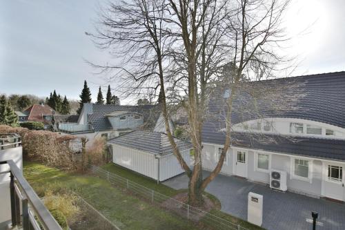 Apartment with Balcony image 2