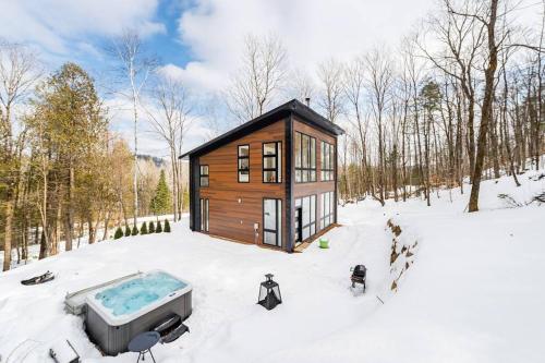 Karstais baseins, Cozy and beautiful chalet in Grenville-Sur-La-Rouge (QC)