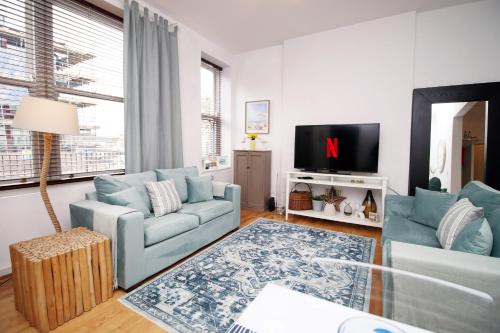 B&B Cardiff - Breakfast Included, Sleeps 8! Perfect stay for Cardiff and Cardiff Bay, walking distance to pubs, bars, restaurants, cafes and Sea Front with Victorian Pier - Bed and Breakfast Cardiff