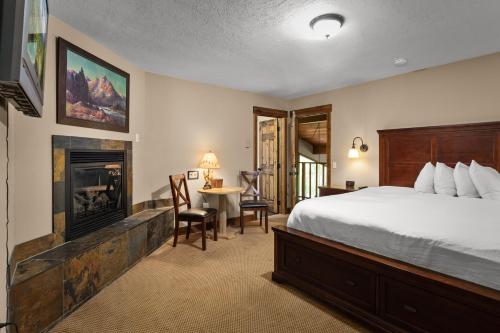 Duck Inn Lodge in ไวท์ฟิช (MT)