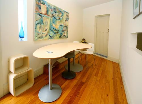 Coastal Penthouse at Coogee Beach - image 11