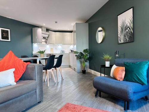 Green Diamond by BET Stays - 2 Bed Apartment - Sleeps 5