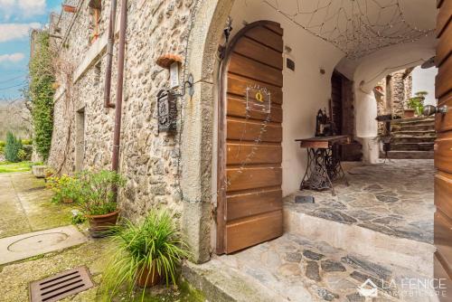 Ieeja, Un'Ottima Annata B&B in Montedivalli Chiesa